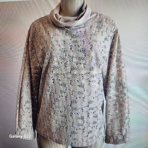 Dylan Developed by True Grit Top Tan Sweater. Small NWT - Picture 5 of 8